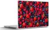 Laptop sticker - 17.3 inch - Fruit - Bos - Aardbei - 40x30cm - Laptopstickers - Laptop skin - Cover
