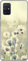 Telefoonhoesje Geschikt voor Samsung Galaxy A71 hoesje - Bloemen - Veld - Wit - Siliconen Telefoonhoesje
