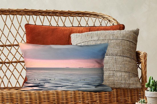 Sierkussen Mer des Wadden pour l'intérieur - La mer des Wadden calme au coucher du soleil - 50x30 cm - Coussin intérieur rectangulaire en coton