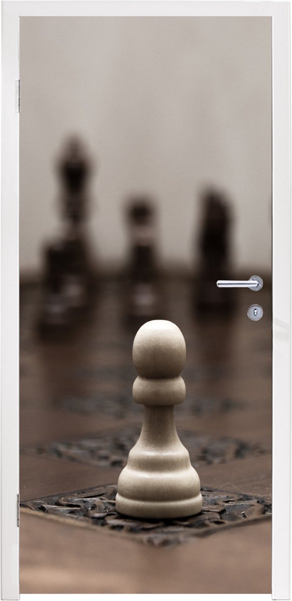 Afbeelding van product StickerSnake  Deursticker Wit verliest met schaken - 90x215 cm - Deurposter