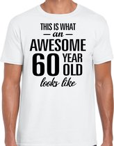 Awesome 60 year - geweldige 60 jaar cadeau t-shirt wit heren -  Verjaardag cadeau XXL