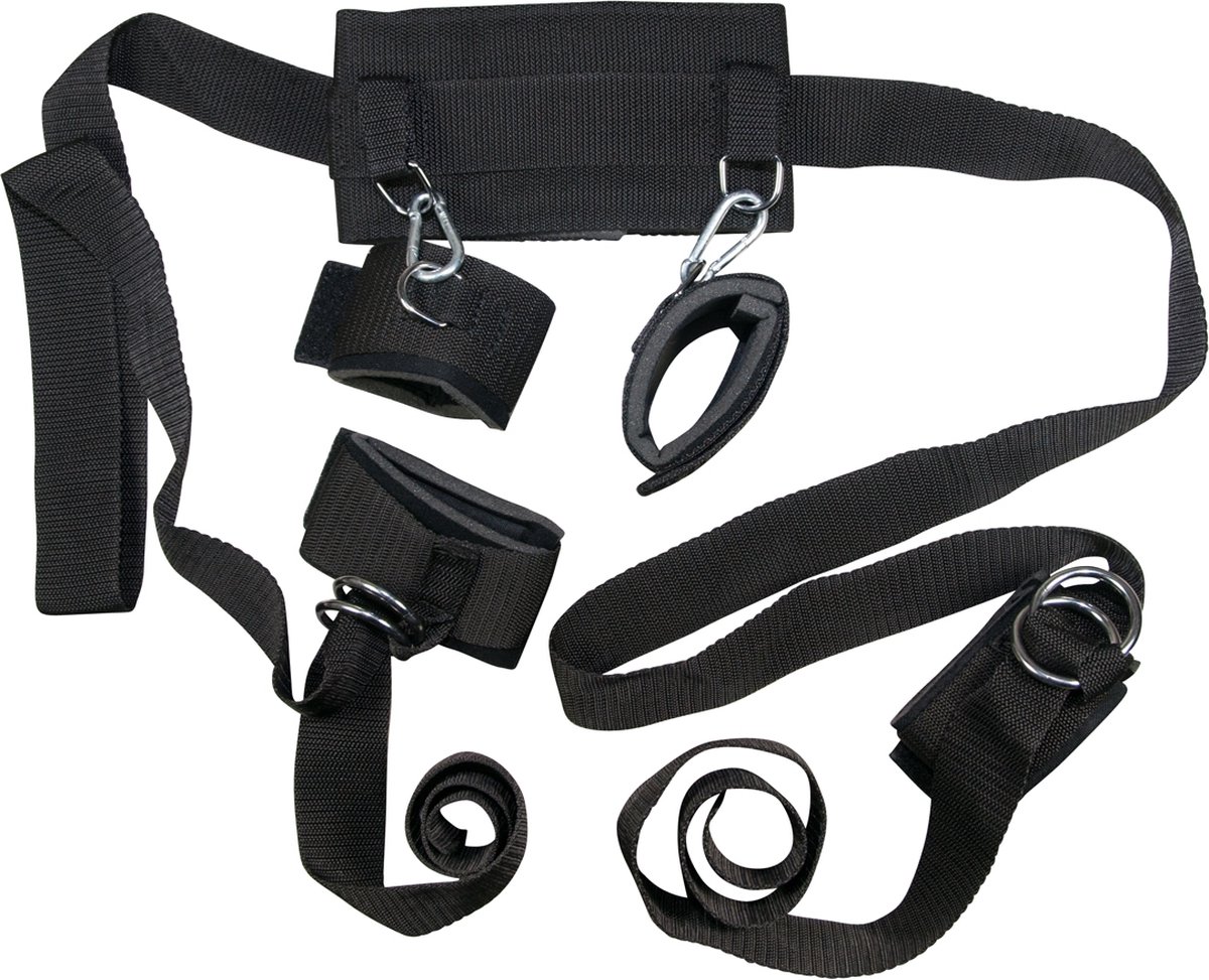 Goedkoopste Bad Kitty – Complete Bondage Harnas Set met Pols en Enkel Boeien Gekoppeld met Halsband – Zwart