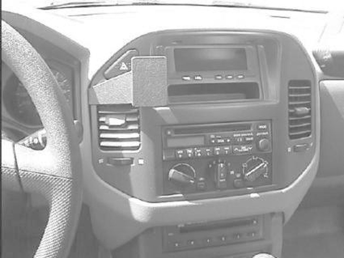 Brodit ProClip houder geschikt voor Mitsubishi Pajero 2000-2006 Center mount
