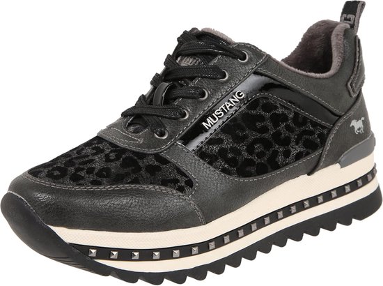 Mustang Dames Veterschoenen Wit - Vindjeschoen.nl