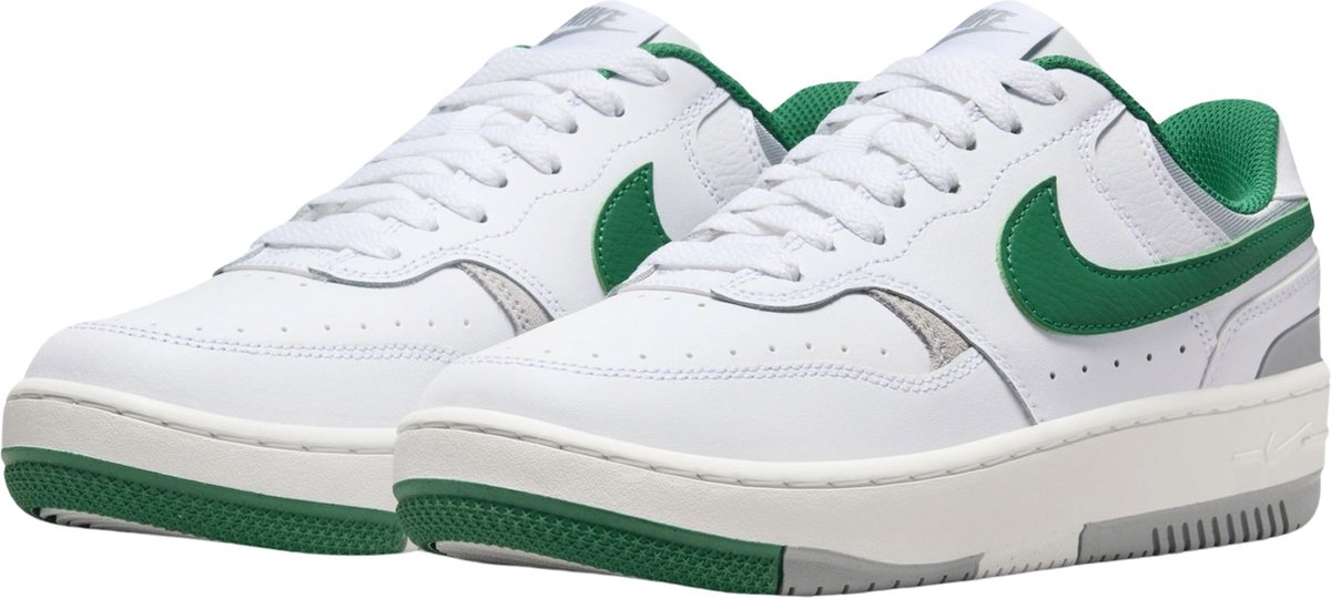 Nike Gamma Force Sneakers Dames Grijs