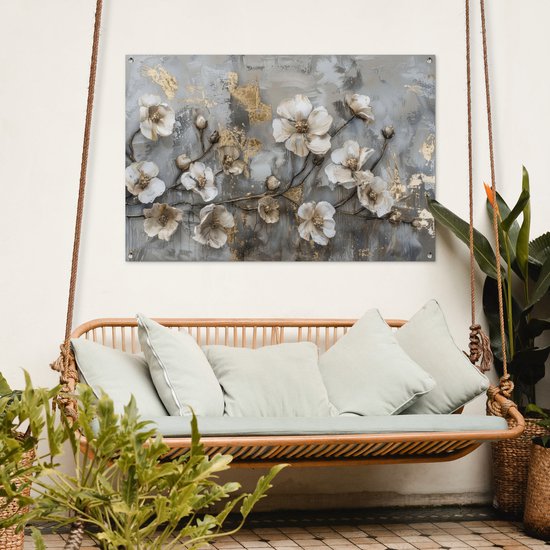 Tuinposter 120x80 cm - Tuindecoratie Bloemen - Wit - Grijs - Goud - Luxe - Poster voor in de tuin - Buiten decoratie - Schutting tuinschilderij - Tuindoek muurdecoratie - Wanddecoratie balkondoek