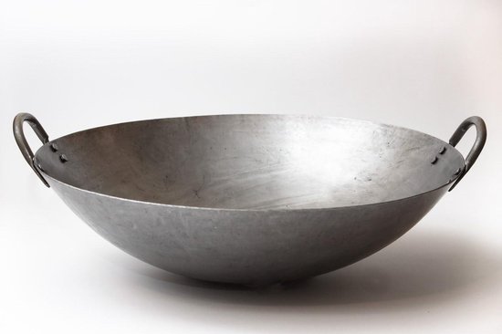Craft Wok Craft Wok Large 16 Inch Heavy Canton Style Hand Hammered Carbon Steel Wok (40cm, Round Bottom)/731W87