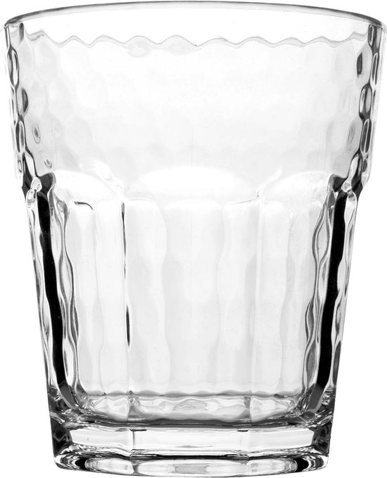 Transparant, veelzijdig glas met een gehamerd patroon en een golfvormige bovenrand.