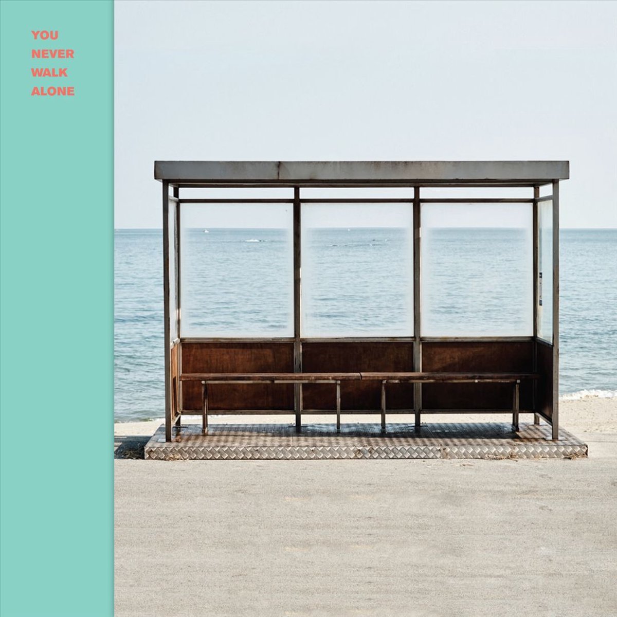 BTS You Never Walk Alone - CD met fotoboek en fotokaart
