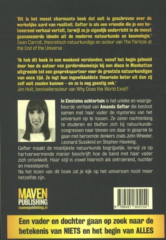 Een vrouw met donker haar lacht naar de camera. De achterkant van een boek met tekst en een sterrenhemel.
