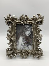 Fotolijst - antiek - rijk versierde barok lijst - kunsthars zilver - brocant - binnenmaat 10x15 cm