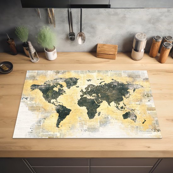 KitchenYeah® Inductie beschermer 81.2x52 cm - Wereldkaart - Goud - Krant - Kookplaataccessoires - Afdekplaat voor kookplaat - Inductiebeschermer - Inductiemat - Inductieplaat mat