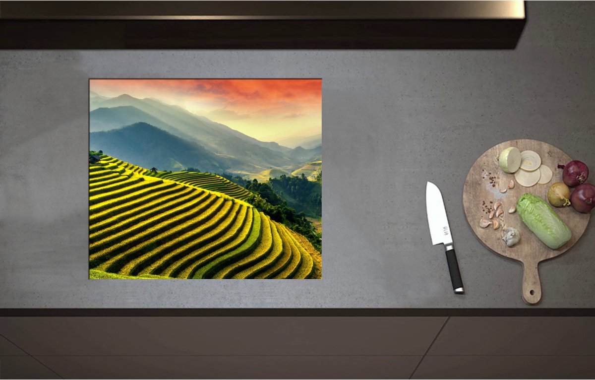 Inductieplaat Beschermer - Bergen in Indonesië Vol Rijstvelden - 59x51 cm - 2 mm Dik - Inductie Beschermer - Bescherming Inductiekookplaat - Kookplaat Beschermer van Wit Vinyl