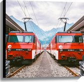 WallClassics - Canvas - Twee Treinen bij Station - 60x60 cm Foto op Canvas Schilderij (Wanddecoratie op Canvas)
