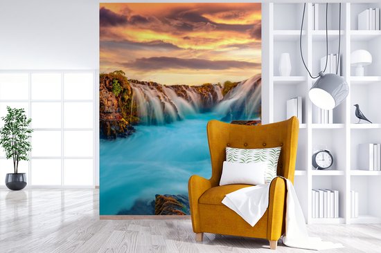 Behang - Fotobehang Waterval - Landschap - Wolken - Natuur - Breedte 165 cm x hoogte 220 cm