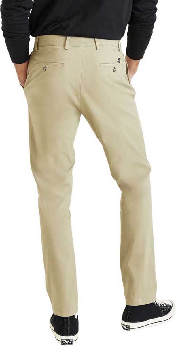 Pantalón Dockers Ultimate Chino Slim Fit café para hombre - Siman caragua