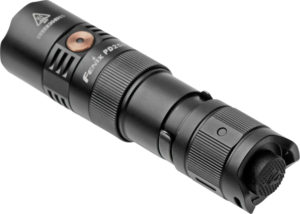 Fenix Pd25r Zaklamp Zwart 800 Lumens