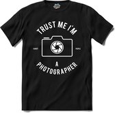Trust me , I'm A Photographer | Fotografie - Camera - Photography - T-Shirt - Unisex - Zwart - Maat L
