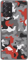 Geschikt voor Samsung galaxy a73 hoesje - Camouflage patroon met rode accenten - Siliconen Telefoonhoesje - Verjaardag cadeau tiener