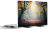 Laptop sticker - 14 inch - Bos - Mist - Herfst - 32x5x23x5cm - Laptopstickers - Laptop skin - Cover