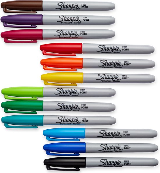 Rij met Sharpie permanente stiften in kleuren: bruin, paars, rood, oranje, geel, groen, cyaan, blauw, zwart.
