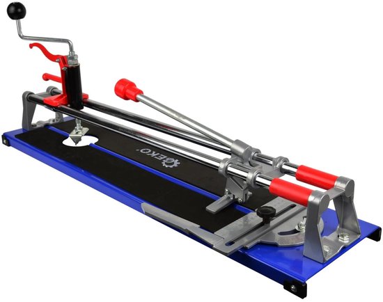 Lange blauwe tegelsnijder met rode handvatten, snijbeugel en een zwarte mat.