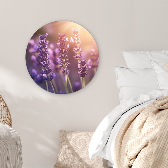 WallCircle® Wandcirkel 60x60 cm - Muurcirkel Lavendelbloemen - Paars - Zonlicht - Muurdecoratie woonkamer - Wanddecoratie slaapkamer - Kamer decoratie accessoires - Ronde schilderijen