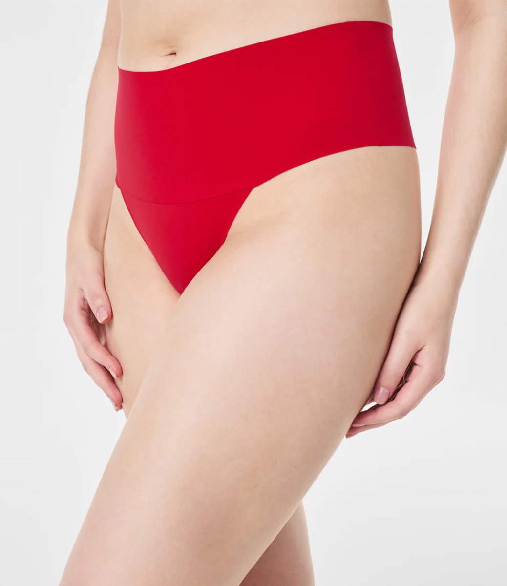 Spanx Undie-tectable - Thong - Kleur Rood - Maat L