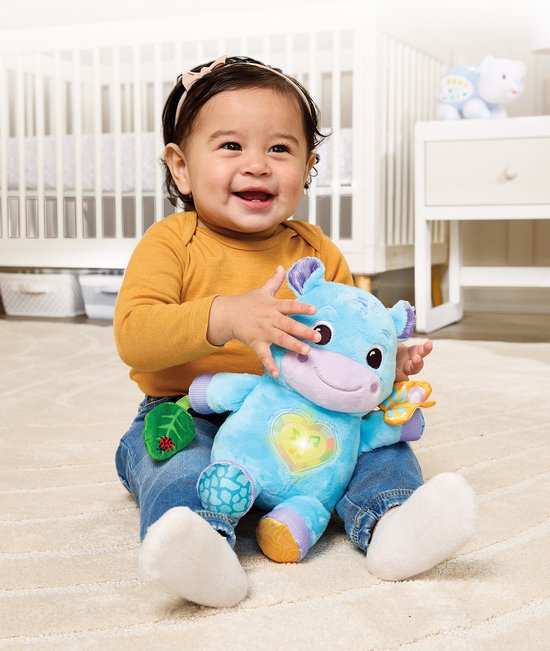 VTech Baby Knuffelnijlpaardje - Interactieve Knuffel - 35+ Melodietjes, Liedjes, Geluiden en Zinnetjes - Vanaf 3 Maanden van Vtech — afbeelding 3