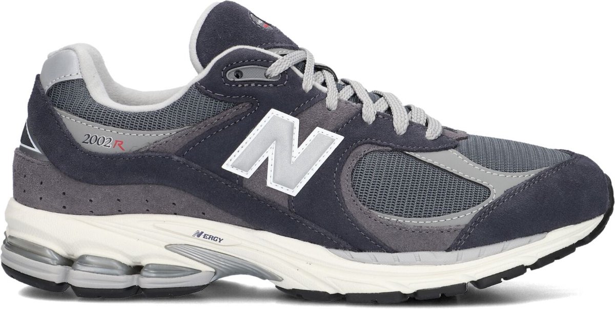 New Balance M2002r M Grijs
