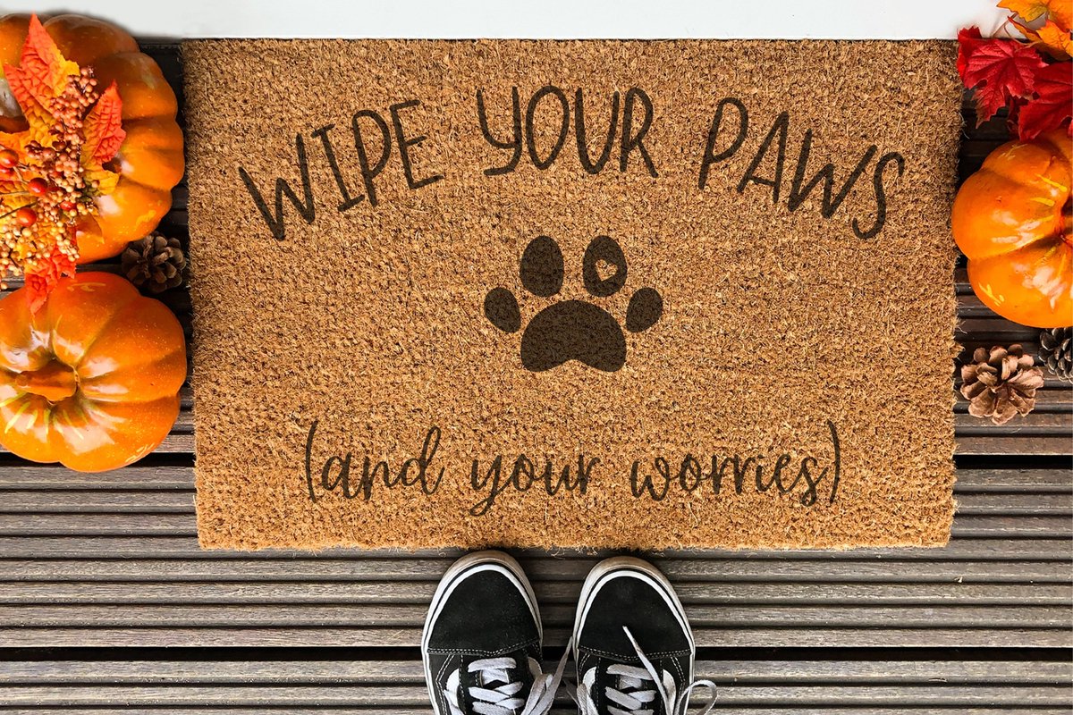 Laser Point Wipe Your Paws And Your Worries | 90x60 cm | Nieuwe huis cadeau | Ingangsmat | Deurmat met stijl | Verhuizing cadeau | Praktisch & trendy | Perfect voor binnenkomst | Cadeau voor nieuwe woning Bruin | Zwart (Gravering 90x60)