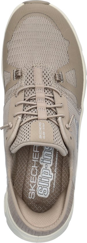 Bovenaanzicht van beige Skechers Slip-ins Glide-Step sneakers met Air-Cooled Memory Foam binnenzool.