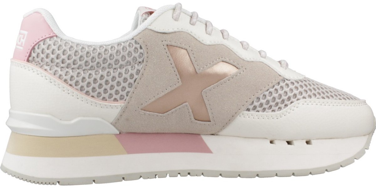 Munich Dash Sky 30 Schoenen Beige Vrouw