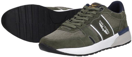 Groene PME Legend sneakers met witte accenten en donkerblauwe details. Met veters en rubberen zool.