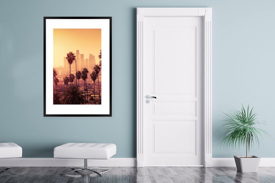 PosterMonkey - Poster - Foto met lijst - Palmboom - Los Angeles - Skyline - Zonsondergang - Kader - 80x120 cm - Posters - Poster met frame - Wanddecoratie
