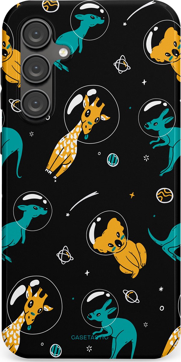 Casetastic Hoesje Geschikt voor Samsung S23 FE - Stijlvolle Beschermende Duo-layer Case - Donkere Ruimte Safari