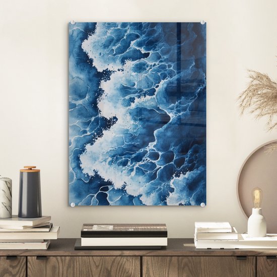 MuchoWow® Glasschilderij 30x40 cm - Schilderij acrylglas - Golven - Blauw - Schuim - Foto op glas - Muurdecoratie woonkamer - Wanddecoratie slaapkamer - Schilderijen