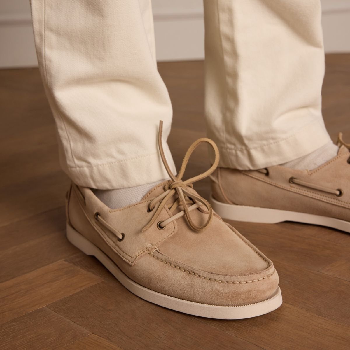 Manfield - Heren - Beige suède bootschoenen - Maat 45