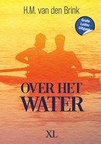 Boek "Over het water" van H.M. van den Brink. Grote Letter Uitgave. XL editie.