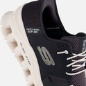 Detail van de blauwe Skechers Slip-ins Glide Step instapper met 'Hands Free' op de tong.