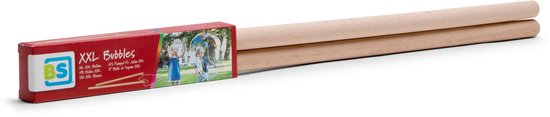 Twee houten stokken met een rode verpakking met de tekst 'XXL Bubbles'.