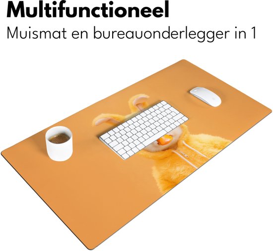 Bureau onderlegger 80x40 cm - Muismat Paashaas - Kostuum - Eend - Bureaumat - Mousepad XXL - Bureau mat - Muismatten groot - Desk organizer - Bureaulegger