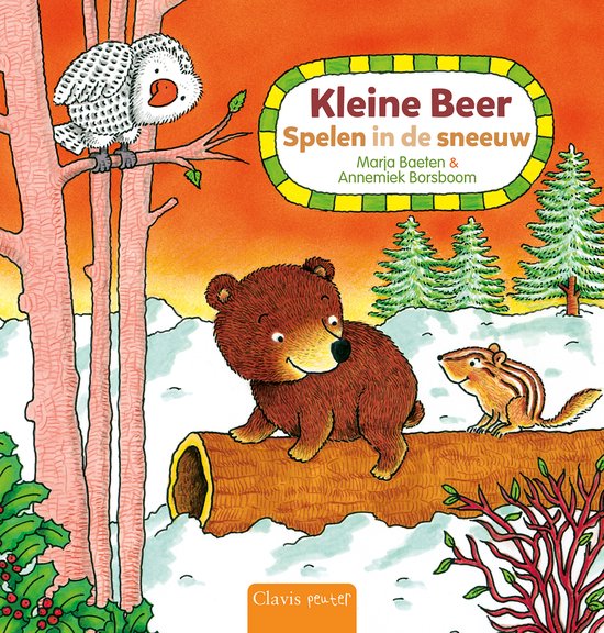 Kleine Beer. Spelen in de sneeuw