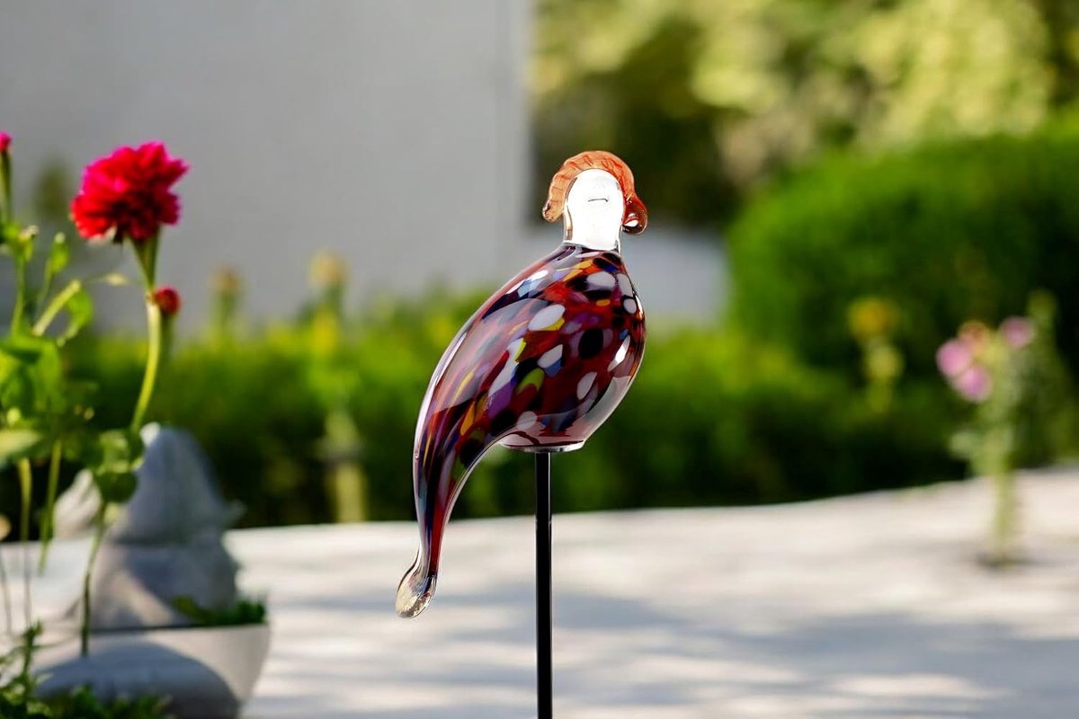 Tuinsteker met Papegaai - Rood - Handgemaakt glas - Vogel op stok - Tuindecoraties - Tuindeco voor buiten - Tuin decor - Dieren voor buiten