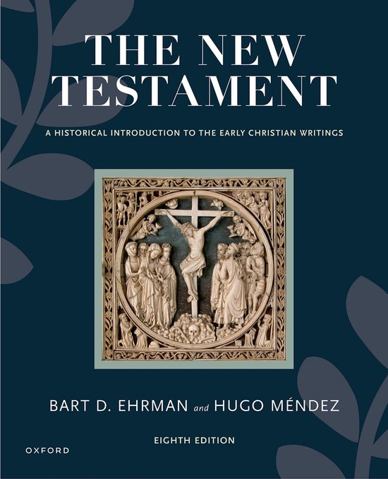 Boekomslag: 'The New Testament' met een reliëf van de kruisiging op een donkerblauwe achtergrond.