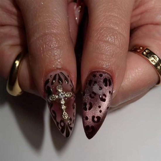 24 Stuks Franse Spitzen Middelgrote Amandel Kunstnagels Kattenoog Acryl Nagels Druk Op Tips Set 3D Glanzende Kruis Hangers Ombre Valse Nagels — afbeelding 4