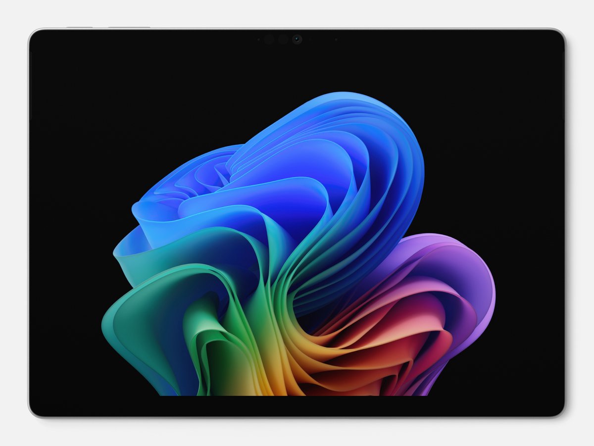 Microsoft Surface Pro 13" Snapdragon 512 GB 33 cm (13") 16 GB Wi-Fi 7 (802.11be) Windows 11 Pro Zwart
