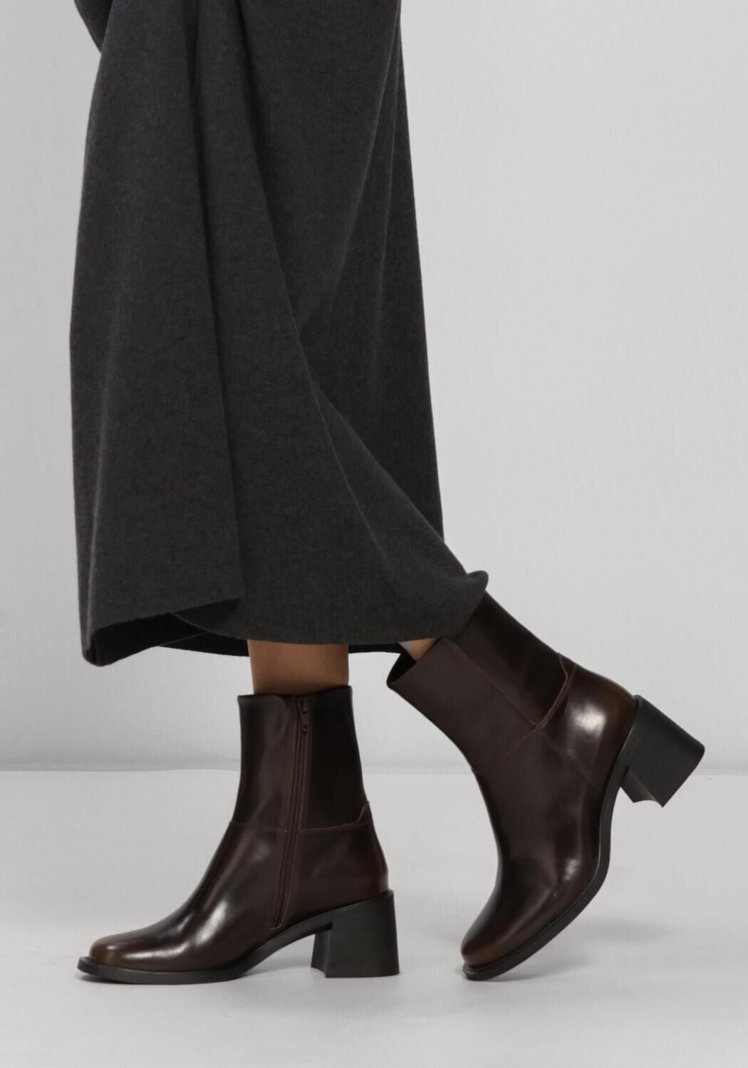 Vagabond Shoemakers Vega Enkellaarsjes - Enkelboots met rits - Dames - Bruin - Maat 36