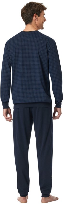 Heren pyjamaset in nachtblauw met een subtiel ruitpatroon en lange mouwen.