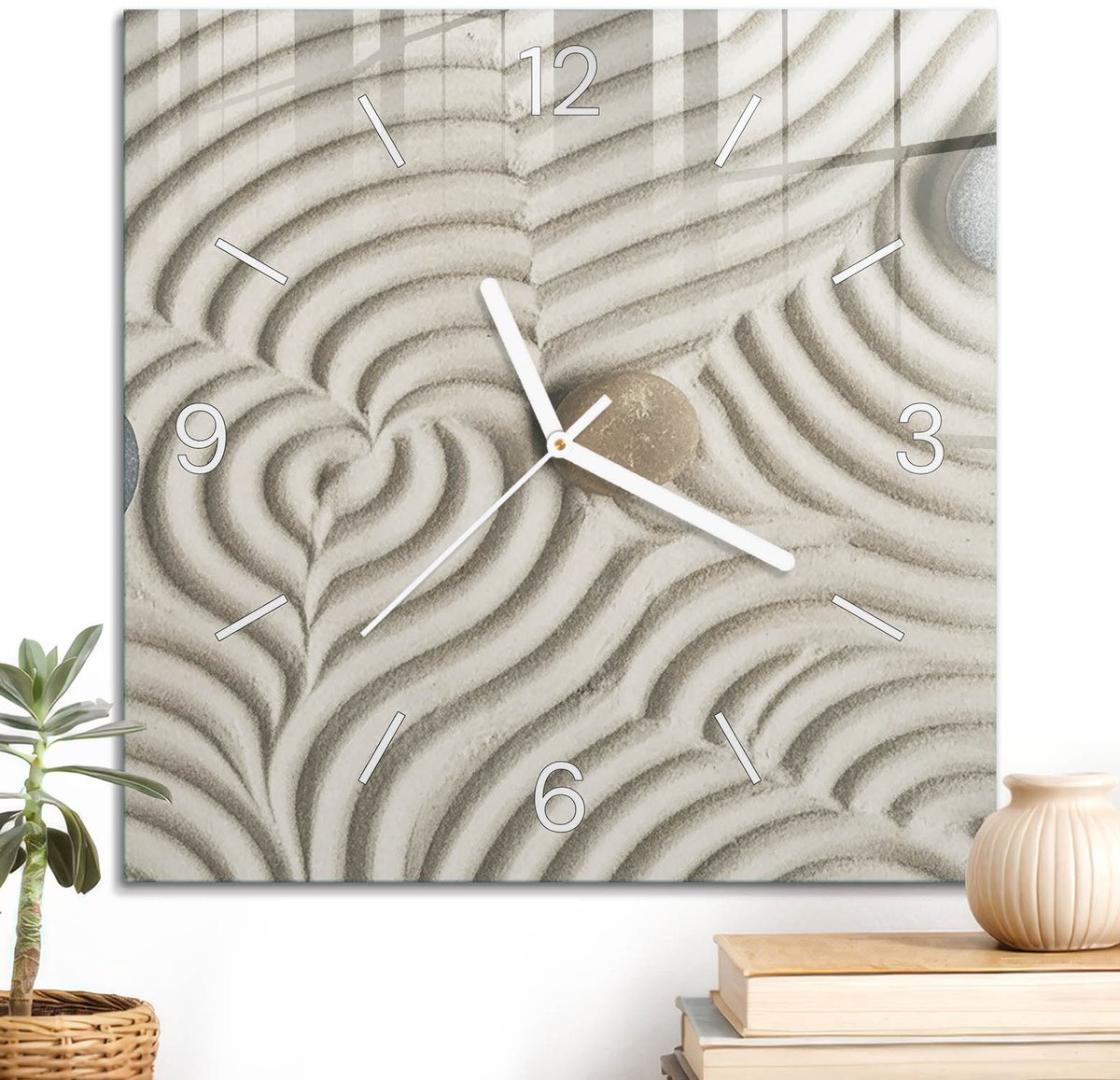 ArtPrintCave Beige Glazen Klok - 30x30 cm - Wandklok Vierkant - Zen-Scène Unieke Klok - Abstractie Stille Wandklok - Witte Klokwijzers
